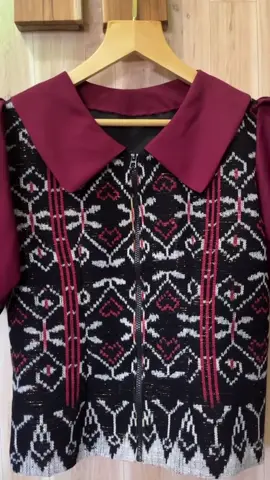 Untuk pembelian langsung chat admin sesuai nomor tertera di bio (hati hati penipuan) Blouse tenun motif rote #Baju motif rote ❤️#tenunasli #nttpride🏝🔥kupangntt💯 #fyppppppppppppppppppppppp #nonatimur #tiktokkupangntt❤ 