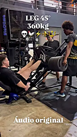 a meta e os 400kg. #viral #viraltiktok #gym #GymTok #legday 
