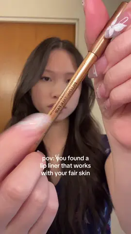 @Charlotte Tilbury Pillow Talk Fair Lip Cheat not too dark, not too warm toned, not too pink - literally just perfect 🤍 #lipliner #makeup #fairskin #charlottetilbury