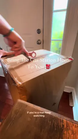 How cool is this thing 😱 #gascaddy #gascan #worksmarternotharder #guythings #fyp #survival #mensgifts #garvee #15gallon #gascanonwheels 