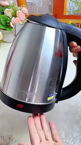New stainless steel electric kettle on market [Fast Heat New Experience] Food grade 304 stainless steel electric kettle, 3 minutes boiling, 1.8L large capacity to meet the needs of the whole family! Anti-hot handle + precise spout design, one-touch operation saves worry and effort, triple safety protection automatic power off, anti-dry burning more durable. Simple metal body, light luxury feeling lighting up the kitchen, drink water to feel ritualistic! # Kettle # teapot # hot kettle # electric kettle factory