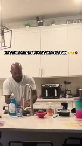 IT HAS A GOOD POP 🪭🤭😂😂😂 Good job Honey!!@Christopher Under743 #wherethemfansat #fyp #funnyvideos #bootsontheground 