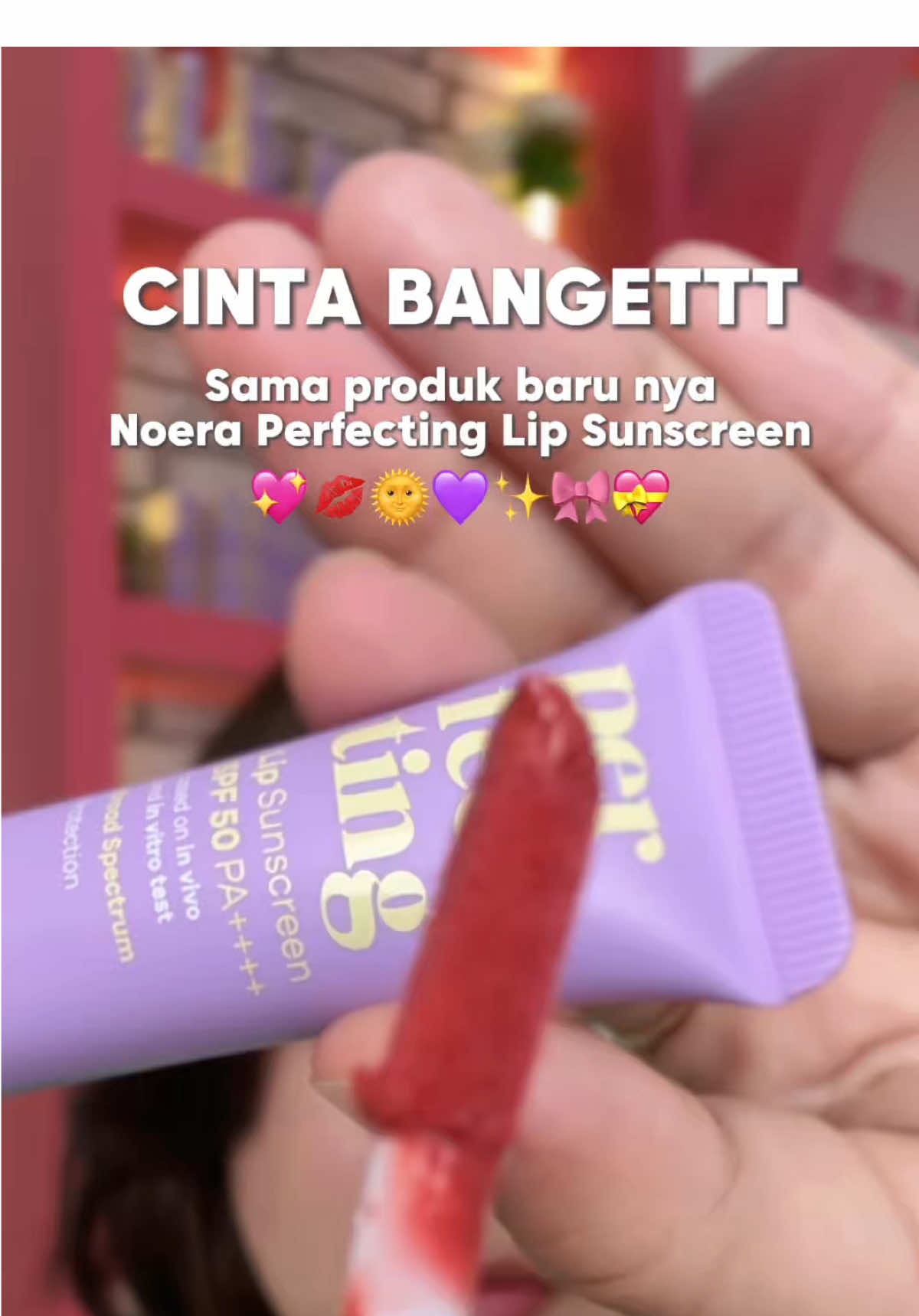 🚫Lipstik bikin bibir gelap & kering 🍂 ✅Lip Sunscreen lembapkan & perncantik rona bibir 👄 🛍️Psst ada di kerkun loh 😉🫵🏻 #NoeraBeautyCare #NoeraByReisha #GajianSale #PromoGuncang88 #NonaMerdekaNoera #NoeraLipSunscreen #Merdeka 