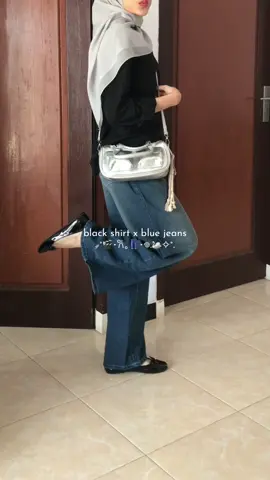 Definisi blue jeans sesungguhnya 🫐❣️  #foryou #fyp #ootdhijab #outfitideas #outfitinspo #jeansoutfit #masukberandafyp 