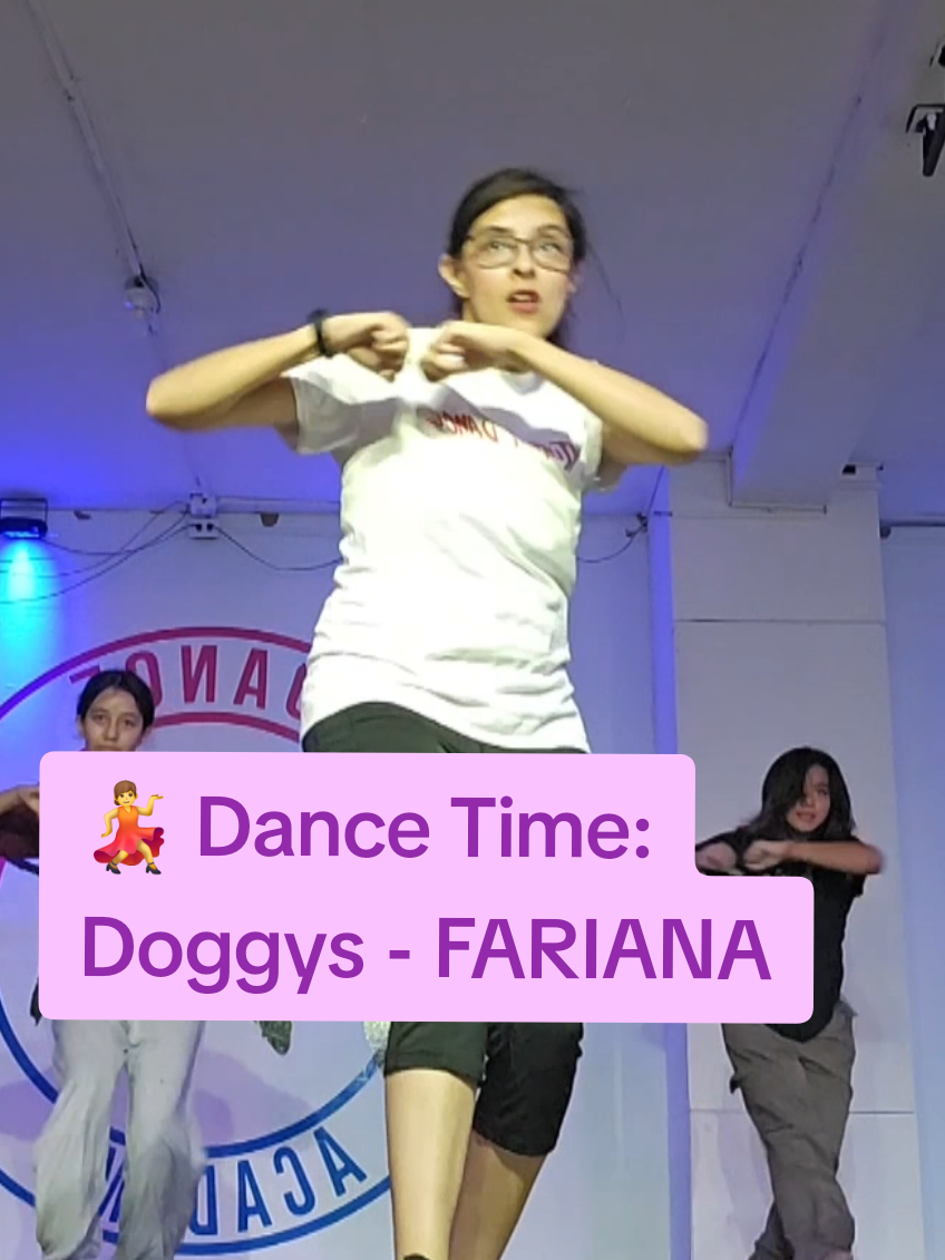 videos de clase que no postee porque segun yo me veo tronca #dance #dancing #urban #hiphop no todo en la vida es #metalcore amiguitos