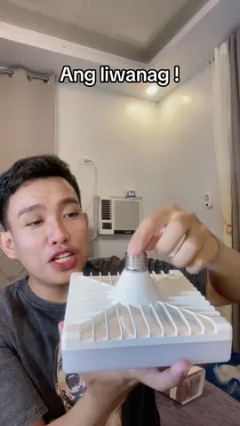 Ang liwanag ng ilaw na to! #bulb #lights 