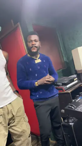 PETIT MULUKUKU FEAT DJ 5 ÉTOILES ⭐️ 