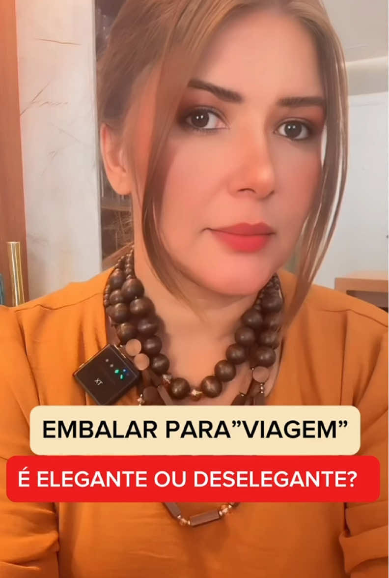 Elegante ou Deselegante segundo a etiqueta : Pediu para embalar o que sobrou? Calma… isso não te faz deselegante. Mas tem um jeito certo de fazer isso sem passar vergonha. 🍽️✨” 👀 Assista até o fim para saber como manter a classe até na saída do restaurante. 📌 Salva esse vídeo e compartilha com quem adora um restinho pra viagem! #EtiquetaModerna #MesaPosta #BoasManeiras #ComportamentoElegante #DicasDeEtiqueta #TikTokBrasil