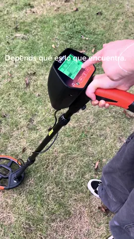 Look what we find while metal detecting👀👀#metaldetector #metaldetecting #treasurehunt #metaldetectingfinds #Summer #outdoor #gold #bigdeal #gogonova #flashsale 