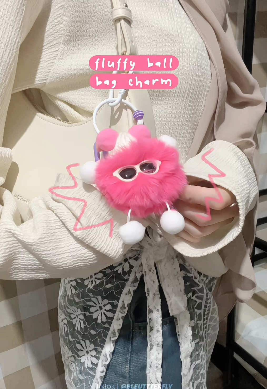 bag charm fluffy ball bulu bulu lucu!🥺💗 #bagcharm #keyring #keychain #cutestuff #baranglucu 