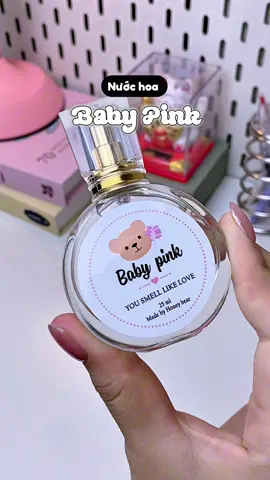 Nước hoa thơm mùi em bé ☺️, mãi tui mới tìm được chai nước hoa chân ái lunn nè ✨ #babypink #nuochoa #nuochoathailan #nuochoathomlau #honeybear #nuochoaembe #meigg #unboxing #foryou #viral #fyp 