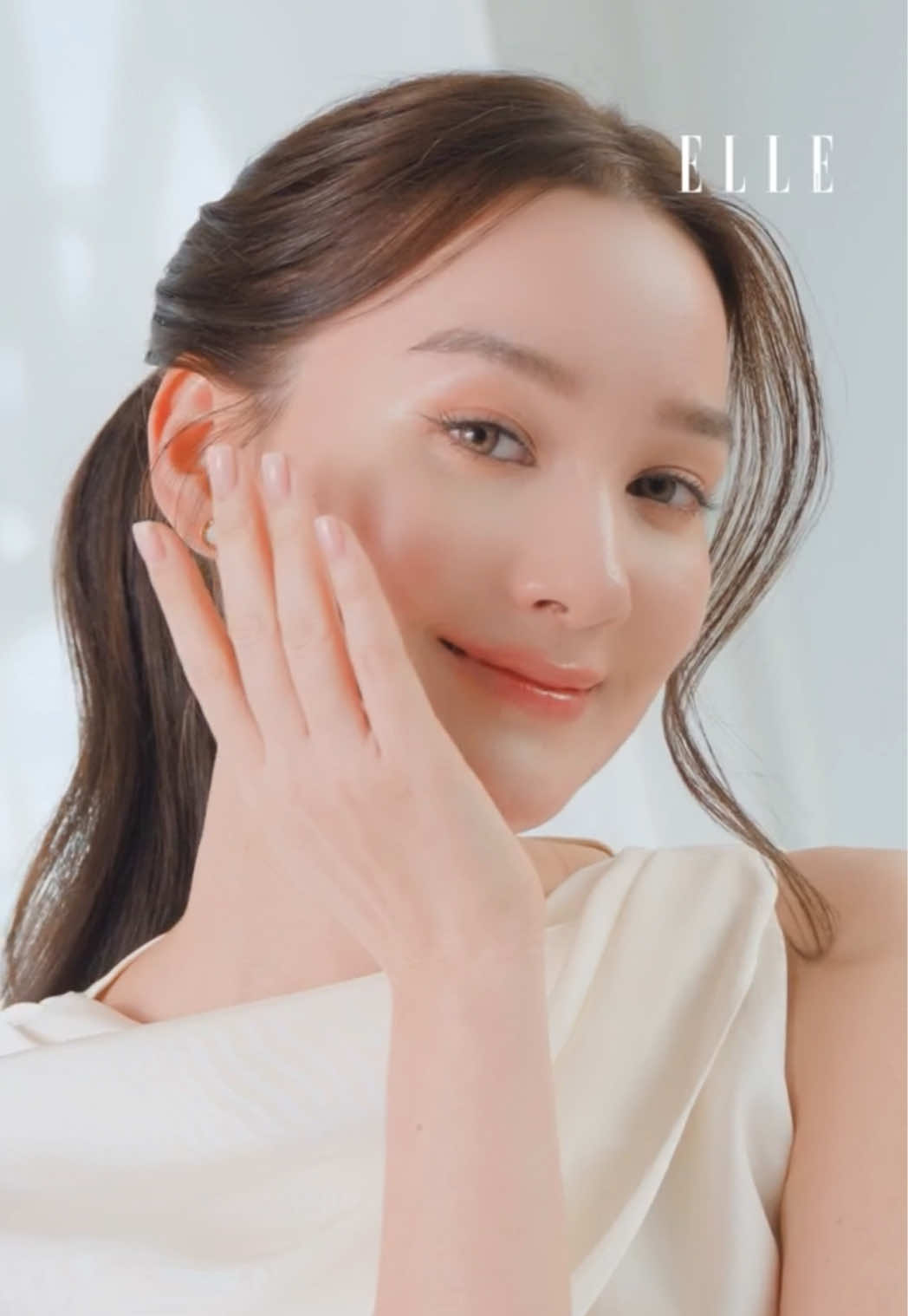 What kind of radiance is most captivating? 🤍 For me.. It’s My Radiant Skin by new Key Radiance Care. ✨ @Clé de Peau Beauté  #CledePeauBeauteThailand #ELLEThailand