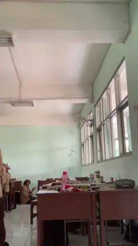 putar ke kiri #agit #smafour #fyp #xybca #foryou 