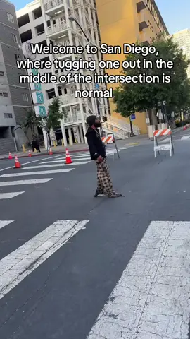 They didn’t tell me this when I moved to San Diego 😂 #fyp #viral #trending #homeless #sandiego #gaslamp #local #funntiktok 