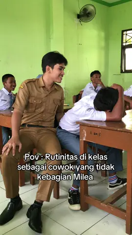 Milea tolong dia sedang tidak baik baik saja. . . #bangkusekolah #gurutiktok #putihabuabustory #putihabuabu #masukberandafyp #gurumuda #dilanmilea 