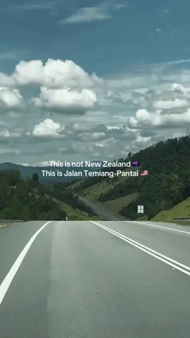 The most beautiful road in M’sia I’ve ever seen  #malaysia #fyp #viral  