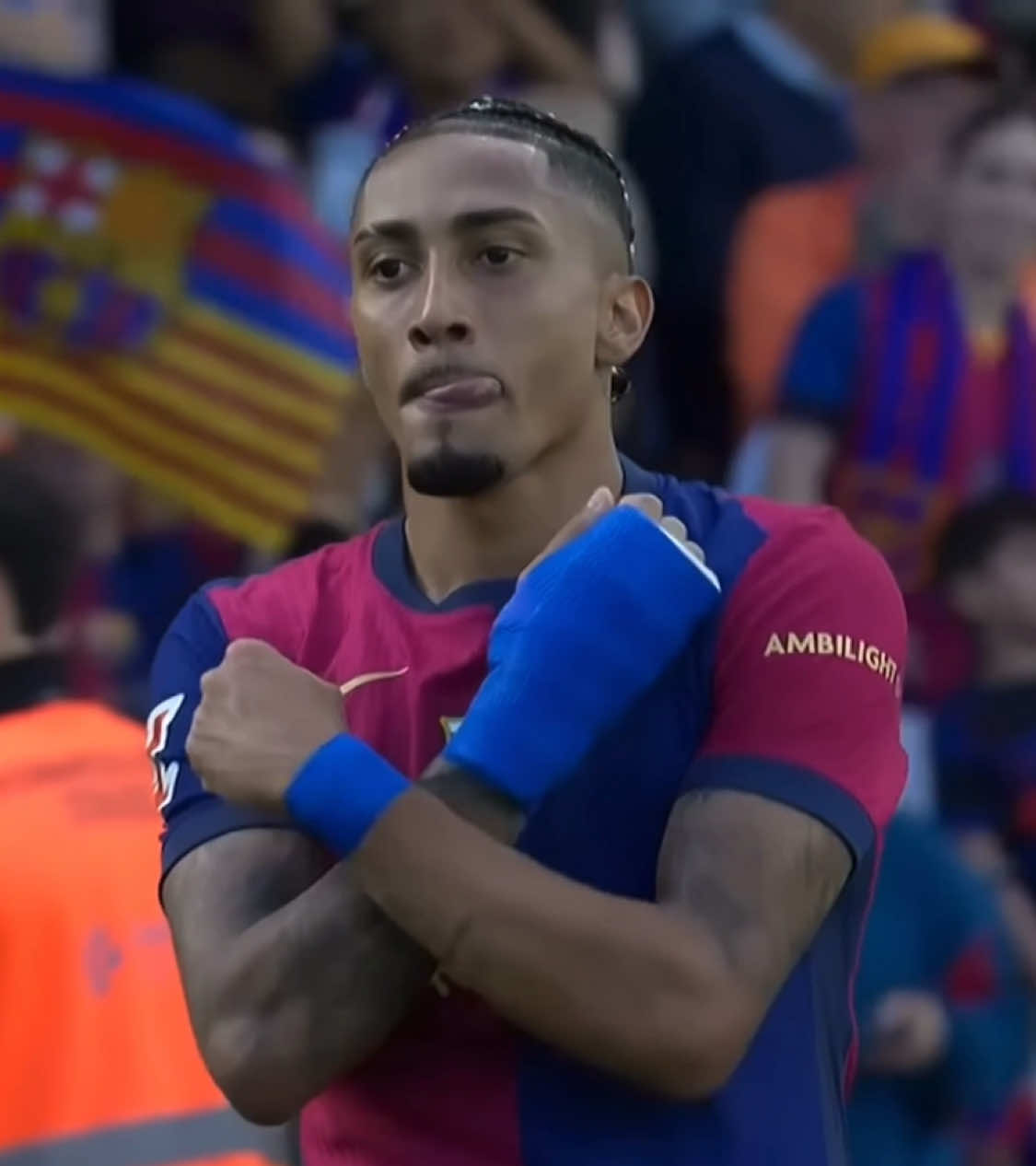 رافـا🇧🇷🔥                                          #Raphinha #fcbarcelona #laliga #FootballEdit #SoccerSkills #BrazilianTalent #رافينيا #برشلونة #المنتخب_البرازيلي #تصاميم #رافينيا_دياز 