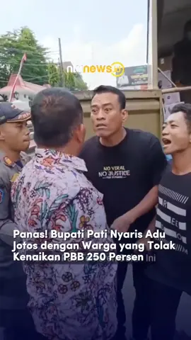 Ketegangan memuncak di Kabupaten Pati, Jawa Tengah, usai kebijakan kenaikan PBB-P2 hingga 250% menuai protes keras dari warga. Situasi semakin panas setelah video viral memperlihatkan Bupati Pati, Sudewo, menanggapi rencana demo besar-besaran warga dengan pernyataan yang memicu kontroversi. Aksi dorong-dorongan antara warga dan Satpol PP terjadi di depan kantor bupati pada 5 Agustus 2025, setelah petugas menertibkan tumpukan kardus air mineral milik Aliansi Masyarakat Pati Bersatu. Pemerintah berdalih langkah itu demi ketertiban jelang Hari Jadi Pati, namun warga menyebut ini sebagai bentuk pembungkaman aspirasi.  #Pati #BuoatiPati #Sudewo #PatiMemanas #PBBP2 #DemoPati #PBB #AliansiMasyarakatPati #BeritaPati #ViralPati #ProtesRakyat #PatiHariIni #PatiUpdate #KebijakanKontroversial #News 