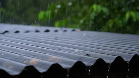 ASMR Rain on Metal Roof – Relaxing Rain Sounds for Sleep and Relaxation💤💤 #RainASMR #RainSounds #RainOnRoof #RelaxingRain #RainForSleep