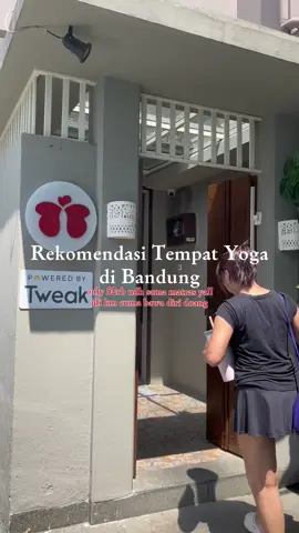 girl therapy edisi yoga cuma 50rban di bandung💗🤏  #yogabandung #olahragabandung #metime #girltherapy 