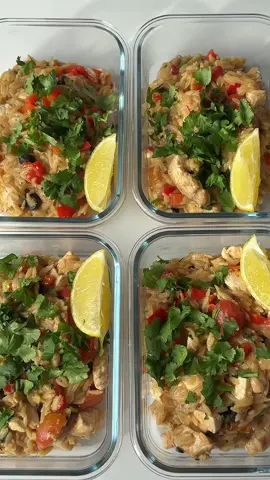 Day 29: Meal Prep Greek Chicken Orzo 🫒🍅 50 days of healthy meal prep! Ingredients   110g chicken breast  1 tsp olive oil  1 tsp Greek seasoning  1 tbsp lemon juice  ¼ cup cherry tomatoes  ¼ red capsicum, sliced  ½ cup orzo (dry)  1 cup chicken broth  15g crumbled feta  10g sliced black olives   Fresh parsley and lemon juice to serve Calories: 512 kcal | Protein: 44.8g | Carbs: 48.5g | Fats: 14.9g | Fibre: 3.3g #mealprep #highprotein #chicken #healthyrecipes #orzo 