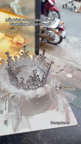 Mẫu bánh nhũ blink blink cho các nàng dịp #happybirthday #quatangnguoiyeu #quabatngo #banhthoikimtuyen #banhvuongmien #banhthoinhu #banhthietketheoyeucau #banhnhu #quatangbangai #viral #henzystore 