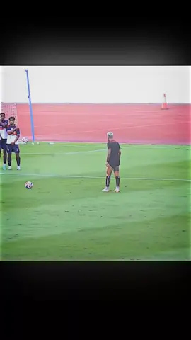 skil terjual terpisah 🥀 . #tyronnedelpino #malutunited #persibbandung  ib@_izz.official73 