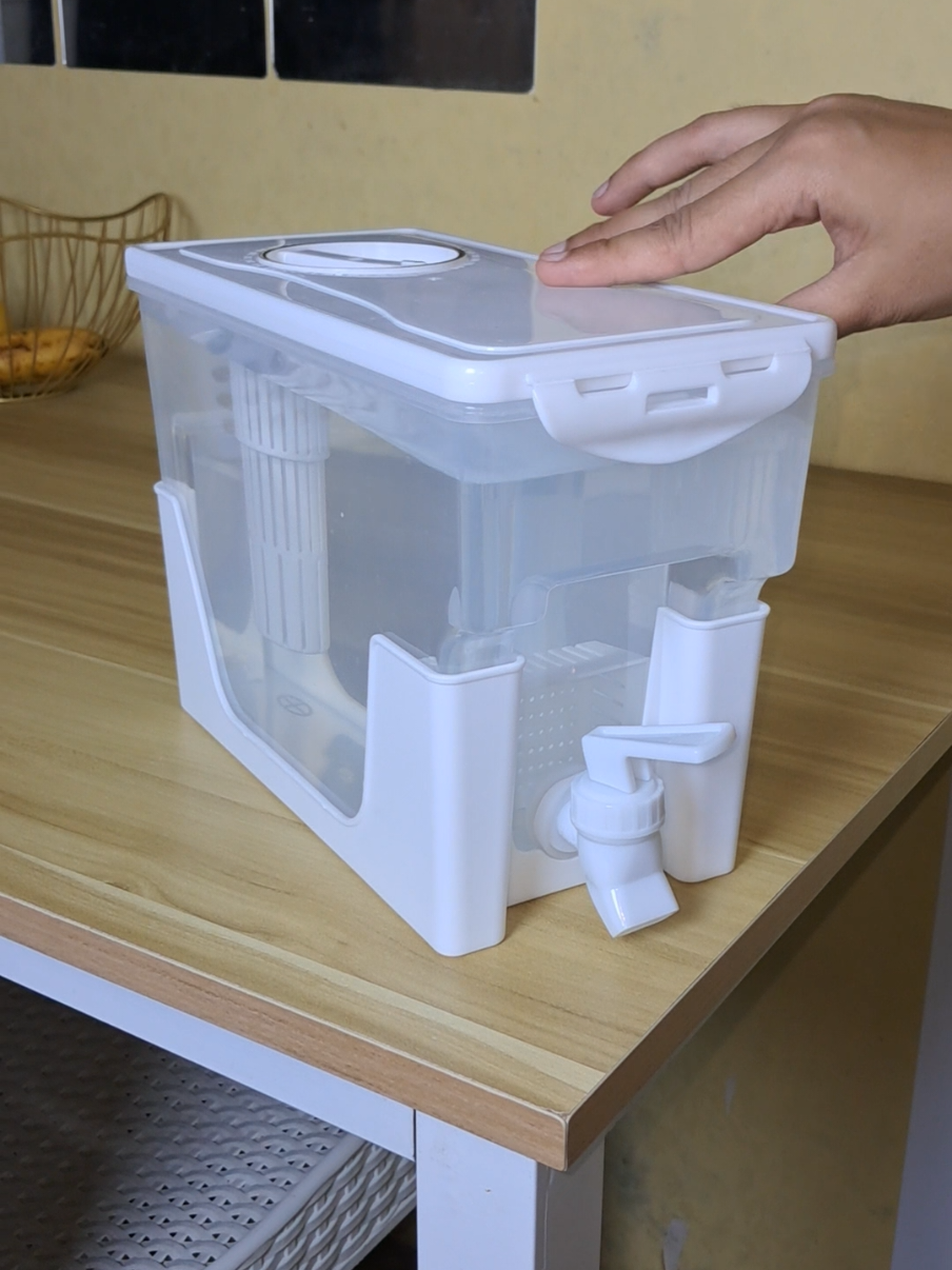 3.5 liters water dispenser n pwede sa loob ng ref #waterdispenser #refwaterdispenser #fruitjuicedispenser #waterjug #smallwaterdispenser #waterdispenserforrefrigerator #3literswaterjug 