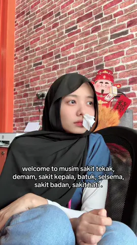 semua sakit.