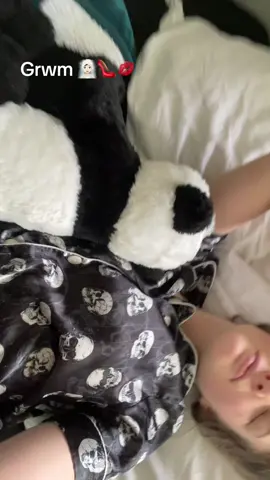 Grwm ig? #grwm #grunge #goth #bikerchicks #baddie #diml #hair 