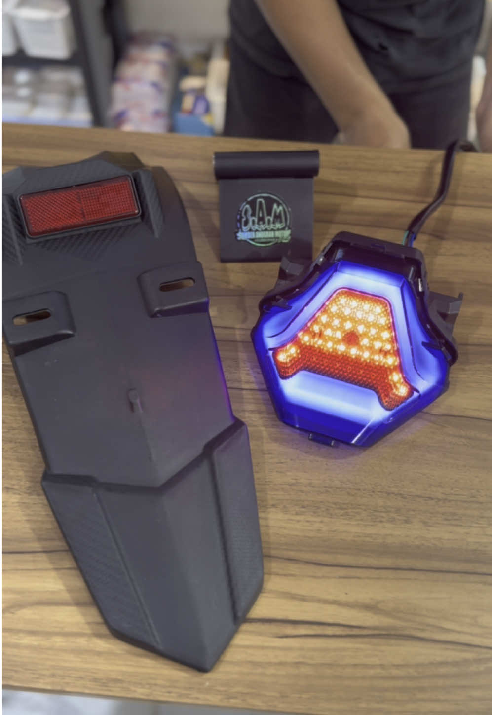 Spakbor Belakang Exciter + Stoplamp Tst pnp Mx-king 📲 WhatsApp Order : 082351086669 🛒Shopee : SumberAnugrahMotor 🛠️ Menerima Cat / Restorasi Motor #spakborexcitermxking #stoplamptstmxking  #mxkingracingstyle  #racingboy  #lampubiledmxking #biledmxkingv2 #biledmxking #lampubiled #lampubiledmotor #lampubiledaes #lampubiledaesturbo #biledaesexperience #biledaes #mxking #mxking150 #mxkingmodification #mxkingmodification #mxkingroadrace #mxkingindonesia #mxkingmodifikasi #mxkingmalaysia #mxkingmalaysiastyle 