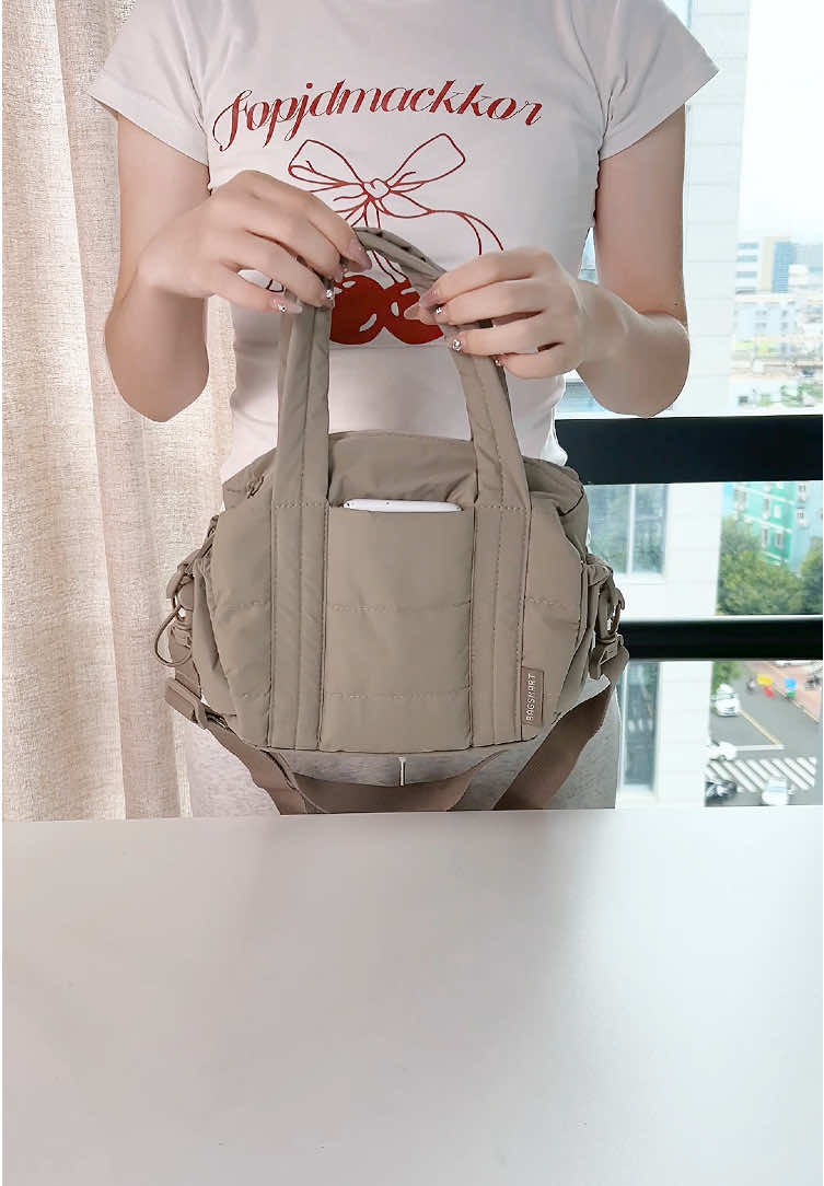 Tas mini imut yang bisa diselempangkan, dijinjing, dan digendong😻8.1-8.8 Promosi Double Day🔥! Diskon hingga 65%❤️‍🔥Jangan lewatkan diskon terakhir musim panas ini‼️‼️ #bagsmart #bagsmartid #bagmurah #PayLaterIDN  #doubledaysale 
