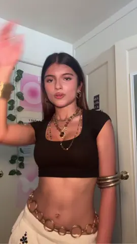 come and dance with me ❤️‍🔥#viral #viralreel #trending #dance #dancegirl #foryou #foryourpage 