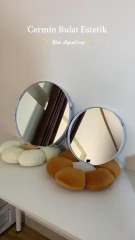 Cermin bulat Estetik 😍 tersedia ukuran kecil & besar , utk ukuran kecilnya diameter 30cm sedangkan yg besar diameter 40cm , bisa buat di kamar mandi juga yaaa 🤗 yukkkk samaan 👇 #cermin #cerminestetik #cerminbulat #cerminrias #cermingantung 