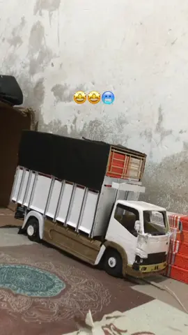 proses om #miniaturtruk #herexstyle #xyzbca #fyp #baladewe_miniatur #kikicoreminiatur #krodong_mania_indonesia 