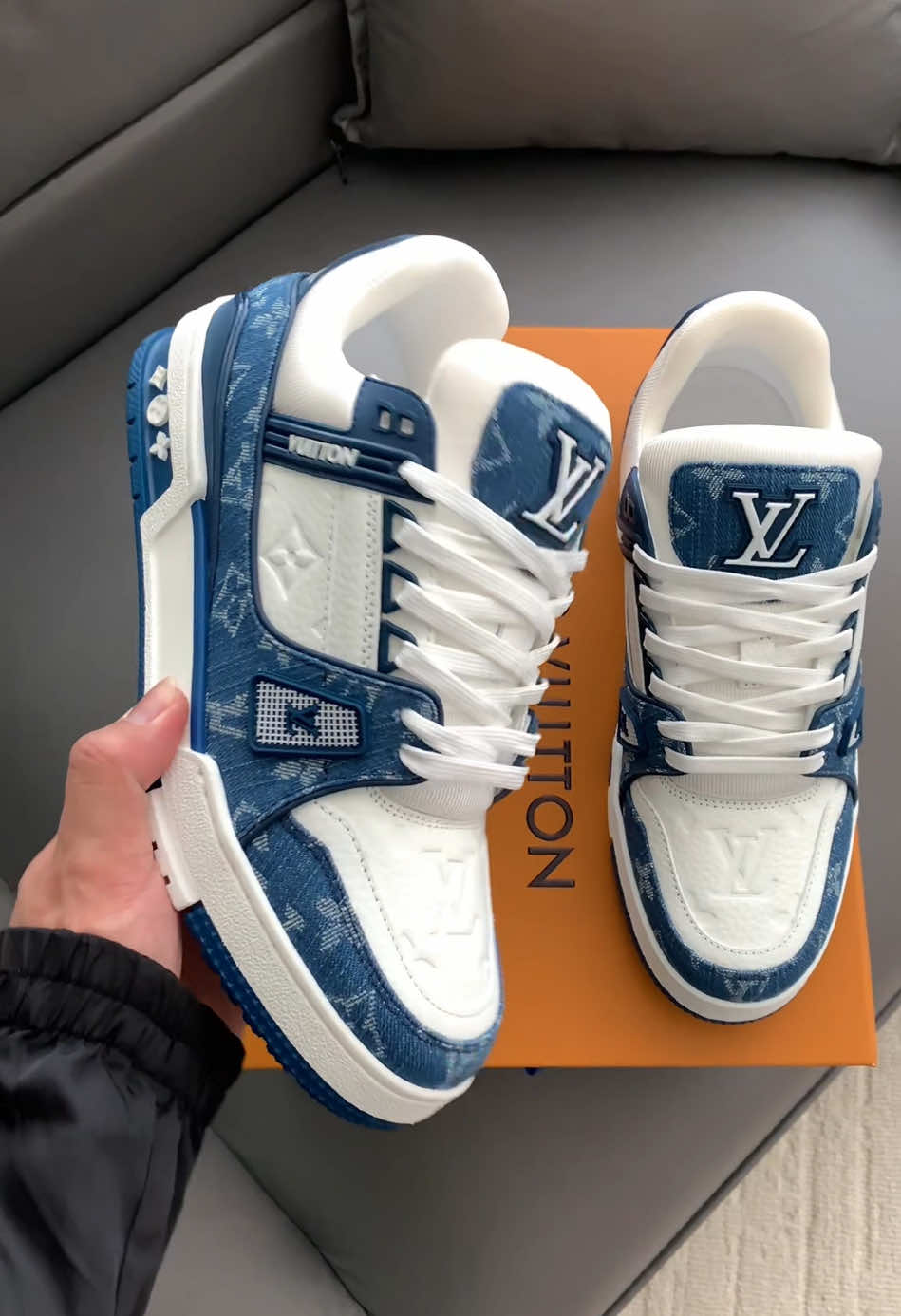 Best Lv Trainer Blue & White😍 #viral #fyp #luxuryshoes #sneakers #explore #designer #blowthisup #trending #explorepage #mensfashion #fashion #fashiontiktok #tiktokviral #xyzbca #lvtrainers #lvshoes #lv 