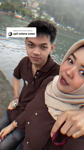 Membalas @dytoo  yang minta spall spill celana ada di kerinjing kuning yaaa, yukk buruan kepoiin yg mau couplean juga sama pacarnya🤪🤙🏻👆🏻#OOTD #foryou #fyp #zxycba #couple 