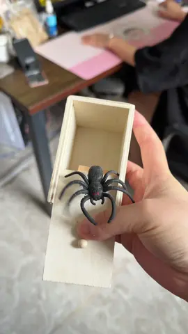Spider pranks are now super hot！The perfect creative gift for fun ！#spider #gift #toys #pranks #fyp #tiktokshop 