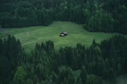 ﴿ٱللَّهُ لَطِیفُۢ بِعِبَادِهِۦ یَرۡزُقُ مَن یَشَاۤءُۖ وَهُوَ ٱلۡقَوِیُّ ٱلۡعَزِیزُ﴾ [الشورى ١٩]#تلاوه_خاشعه #قران_كريم#عبد_الباسط_عبد_الصمد  #عبدالباسط #