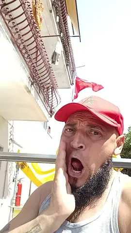 #sempreumile #ilmattodilusciano #voliamoneiperte #perteeeee #nailvideosnail #greenscreen #perteeee 