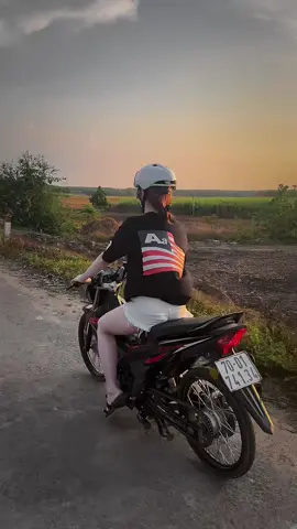 miền tây đơn giản chất phác Cơm 3 bữaa ấm no😛#xuhuong #viral #gaimientay #70tayninh #fyp #xedokieng #sonicdokieng150r #uhtgnas 