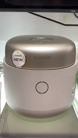🍚NỒI CƠM ĐIỆN CAO TẦN - ÁP SUẤT KÉP CUCKOO MASTERCHEF SILENT CRP-NHTR 🍚 👉Một thiết kế hoàn toàn mới với công nghệ khác biệt hoàn về van xả hơi và chức năng điều khiển không khác gì một chiếc điện thoại di động đời mới - cảm ứng vô cùng nhạy với hệ điều hành mới nhất!  👉Chuyển được 3 ngôn ngữ: Hàn, Anh, Trung. 👉Van áp suất xả hơi cực kì nhẹ nhàng 👉Màn hình điều khiển LCD nhỏ gọn, tinh tế 👉Màu sắc thiết kế tông pastel nhẹ nhàng, tinh tế !  Nhà em có đủ 3 màu Hồng phấn, trắng kem, đen xám nha 📍 65 Lê lợi Phường Bến Nghé Quận 1 ( Lầu 5, TTTM Sài Gòn Centre )#cuckoo #giadungtienich #tiktok #noicomdien #viral 
