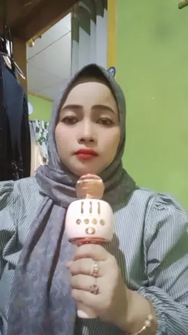 Assalamualaikum  Met malam karaokean lagi bestie ku 😊🥰 #kabutbiru #karaoke #fypシ 
