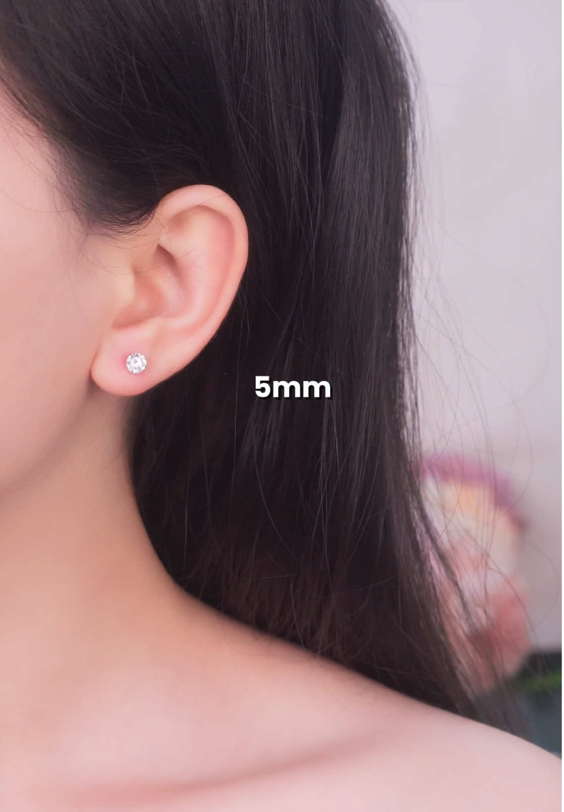 B0206 khuyên tai TLEE nụ đá nhỏ mix match với mọi outfit từ công sở đến cafe date 🥰#tleejewelry #lactaybactlee #khuyentaibactlee #daychuyenbactlee #nhanbactlee #setquatangtlee #nhandoibactlee #lachanbactlee #trangsuc 