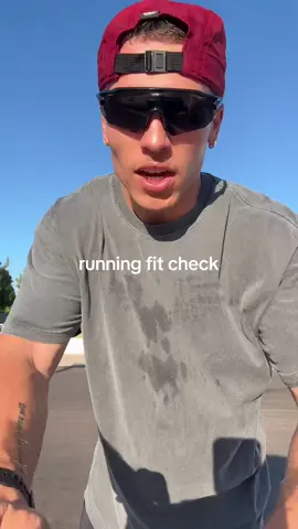 Fit hard ngl #runningfit #runningfitcheck #runningoutfit #runninghat #runningshirt #runningtights #garmin970 #garminforerunner970