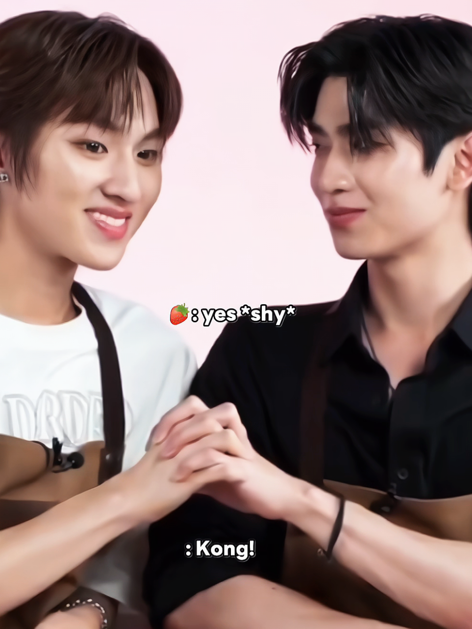 Thomas never miss a chance to flirts with Kong  #thomaskong #โทมัสก้อง #thomasttc #kongjiro #fyp 