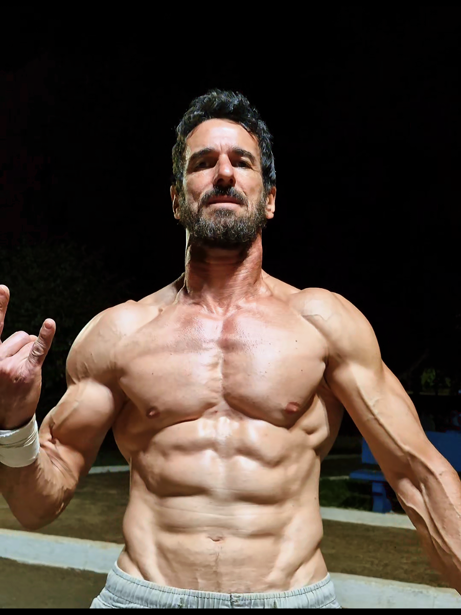 SHAPE CALISTHENICS MASTER 👊💪🔥🐍 #53yearsold #calistenia #calisthenics #streetworkout 