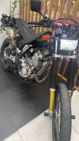 DR650 🐉 🦾🥷🏻#dr650💛💨 #dr650stunt😍 #paratiiiiiiiiiiiiiiiiiiiiiiiiiiiiiii #dr650colombiaoficial #dr650medellin #helicoptero #pyfツ 