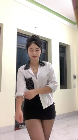 xin lỗi vì tất rách