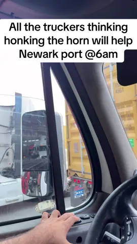 Honking madness @ Port of Newark New Jersey #trucking #truck #truckinglife #newjersey #portdriver 
